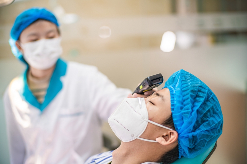 i3T_醫(yī)院_測額溫度-2.jpg i3T_醫(yī)院_測額溫度-2.jpg